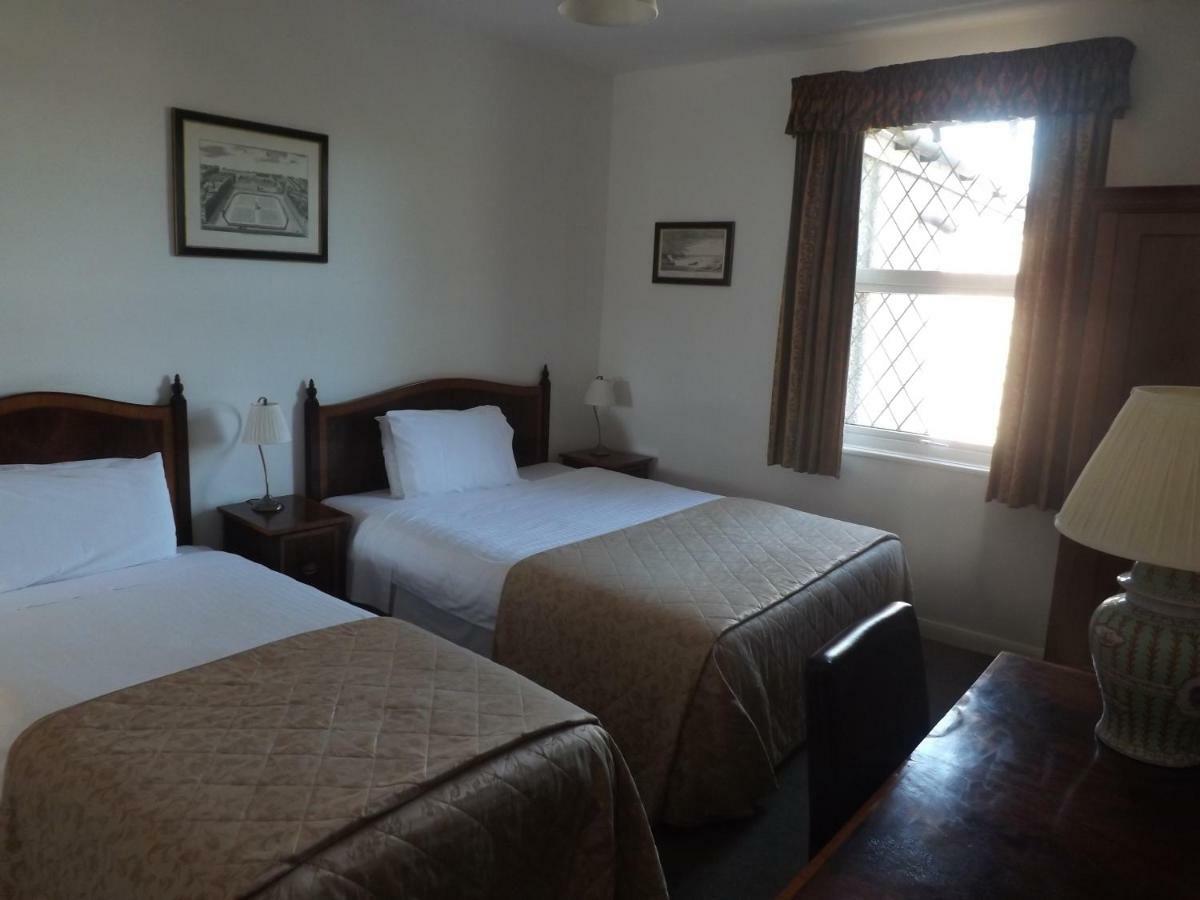 ホテル Ashleigh House コヴェントリー エクステリア 写真