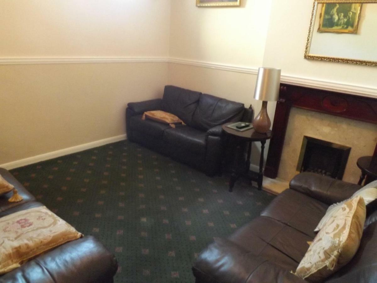 ホテル Ashleigh House コヴェントリー エクステリア 写真