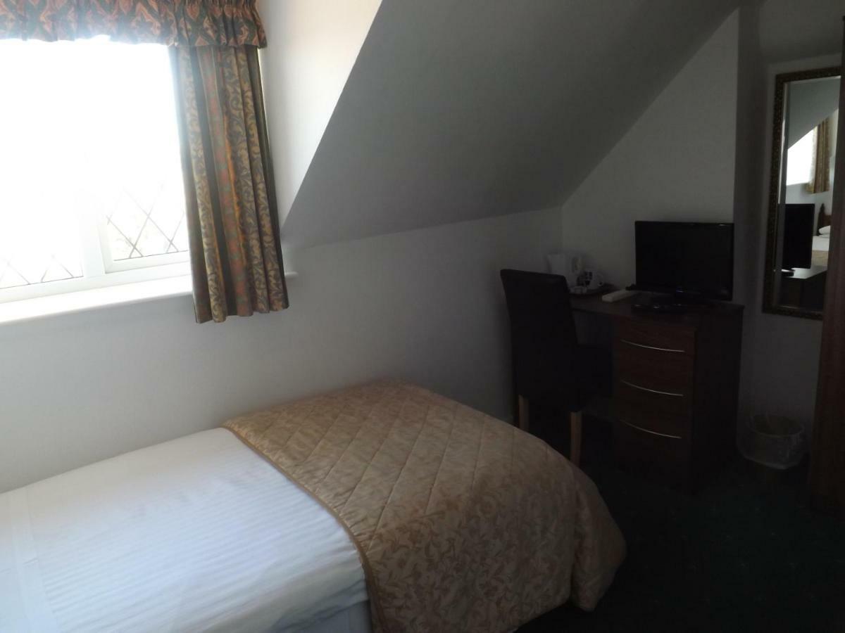 ホテル Ashleigh House コヴェントリー エクステリア 写真
